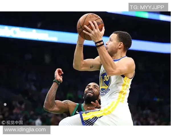 圣吉罗斯与亨克激战正酣谁能在这场对决中笑到最后