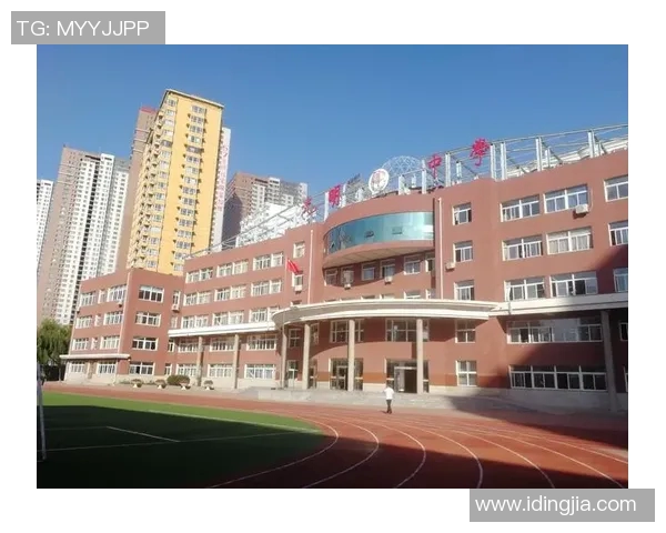 李添荣的奋斗故事与人生哲学探讨：从平凡到卓越的成长之路