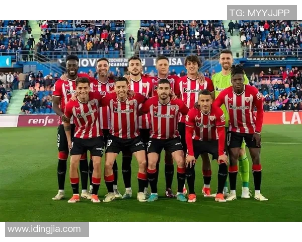 瓦伦西亚主场迎战比利亚雷，争夺西甲积分榜关键战役的胜利