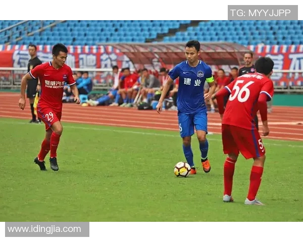 重庆足球队的精神之旅：深入探讨球队背后的信念与文化