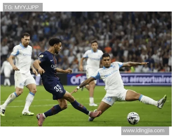 马赛与图鲁兹激战正酣比分揭晓引发球迷热议 马赛与图鲁兹激战正酣比分揭晓引发球迷热议