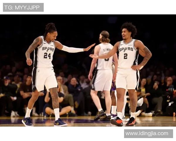 2013年NBA西部决赛马刺与雷霆的激烈对决与经典瞬间回顾