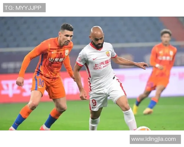 上海与山东热身赛精彩回顾球员表现与战术分析全景解读 上海与山东热身赛精彩回顾球员表现与战术分析全景解读